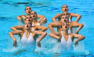 Российским синхронисткам запретили выступать на Олимпиаде в купальниках с изображением медведя