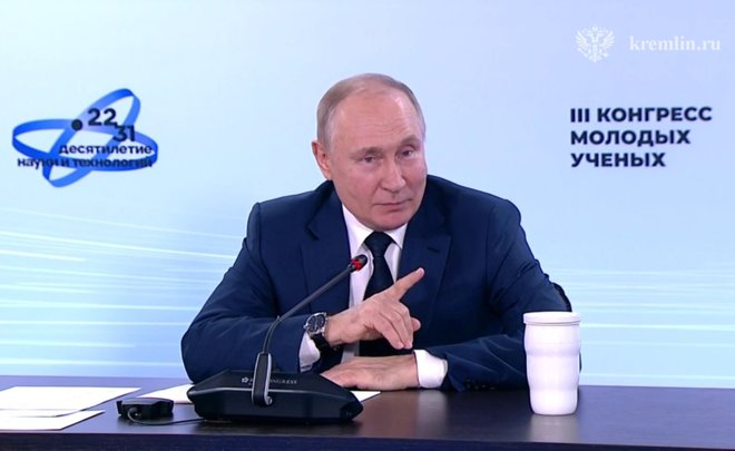 Владимир Путин: Россия быстро слезает с «технологической иглы» Запада