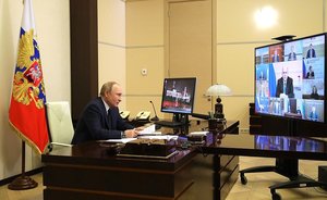 Итоги дня: удар Путина по доллару и евро, повышение ставки по льготной ипотеке, побег Чубайса