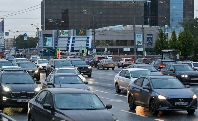 В Казани затор на улице Николая Ершова растянулся почти на 2 километра