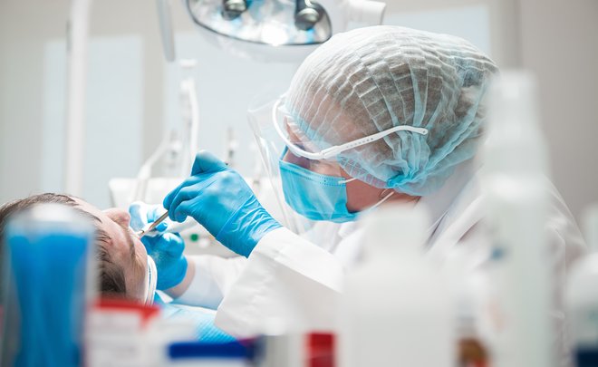 Для сотрудников «Нижнекамскнефтехима» открылись бесплатные стоматологические кабинеты