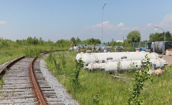 Казанский завод синтетического каучука вернул себе железную дорогу, земли и столовую