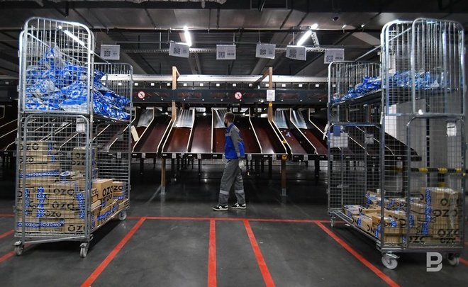 Итоги дня: запрет смены пола, атака беспилотников в Москве и Крыму, осужденных трудоустроят на Ozon в Казани