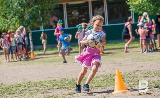 Психолог предупреждает родителей: не стоит отправлять детей в лагеря насильно