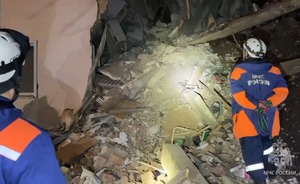 В результате обрушения жилого дома в Астрахани погибла женщина