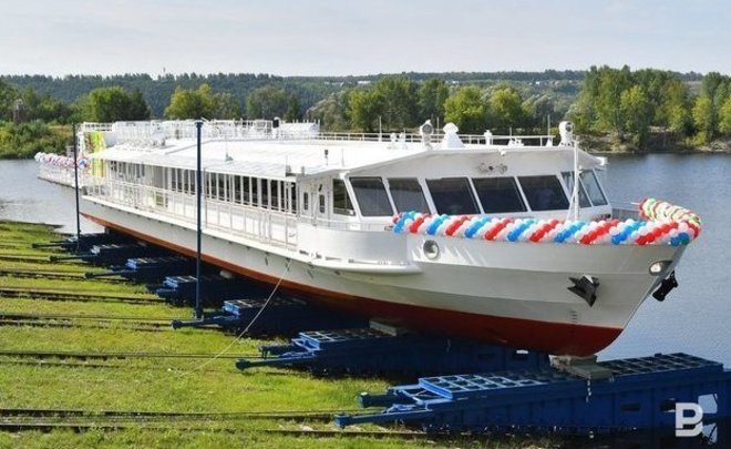 Первый газовый теплоход «Чайка», собранный в Татарстане, завтра отправится в первое плавание