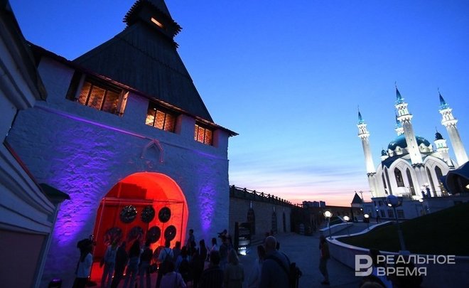 В Казани растет популярность автомобильных экскурсий и услуг гидов на машине