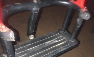 В Казани спасли застрявшую в качелях девушку