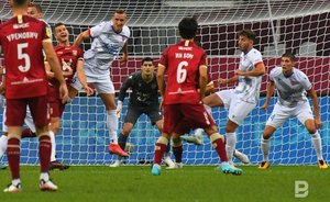 Полузащитник Хван Ин Бом приостановил контракт с «Рубином»