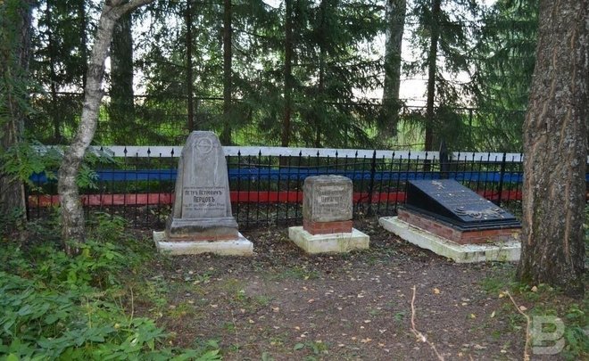 Власти Казани утвердили требования к надгробиям и оградам на кладбище