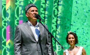 Рустам Минниханов поздравил татарстанцев с Сабантуем