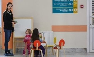 Родителей, потерявших работу в кризис, предложили освободить от платы за детсад