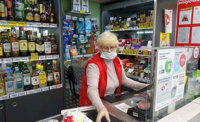 В Госдуме предложили ограничить использование госсимволов на алкогольной продукции