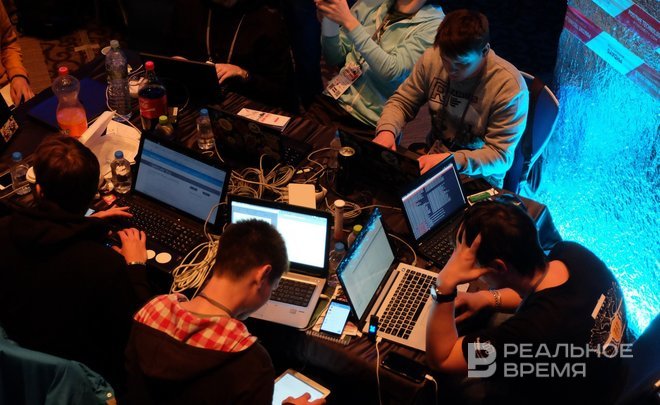 МИД: страны Запада организовали 175 тысяч кибератак во время выборов в России