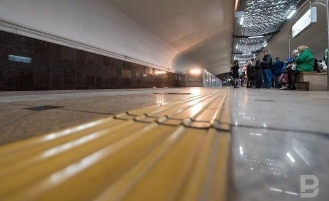 Утром в казанском метро турникеты перестали принимать банковские карты