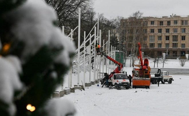Для новогоднего украшения Казани выделили прошлогоднюю иллюминацию