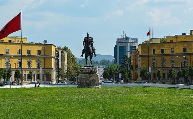 Албания объявила российского дипломата персоной нон грата из-за нарушения антиковидных мер