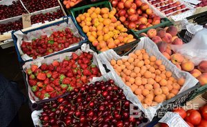 В России за год больше всего подорожали персики, абрикосы, сливы и нектарины