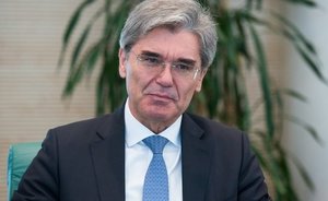 Джо Кэзер решил покинуть пост президента и председателя правления «Сименс АГ»