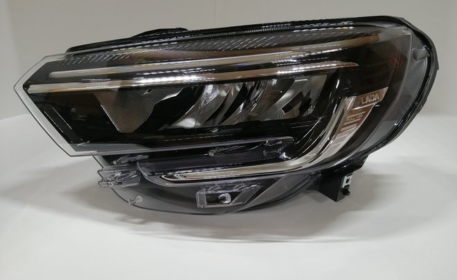 В России импортозаместили марки поликарбоната для автопрома