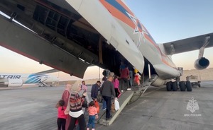 Самолет МЧС доставил в Москву еще 120 россиян, эвакуированных из сектора Газа