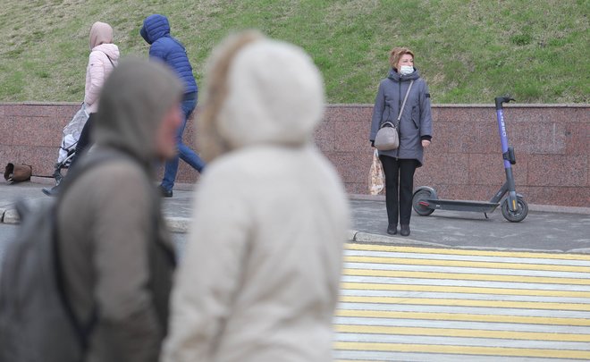 Власти Москвы подготовили меры по регулированию езды на электросамокатах