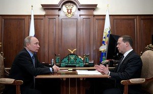 Медведев предложил Путину сделать Минвостокразвития ответственным за Арктику