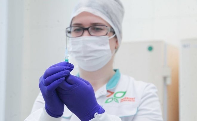 Главное о коронавирусе на 18 октября: татарстанцы против обязательной вакцинации, пятая волна в Грузии