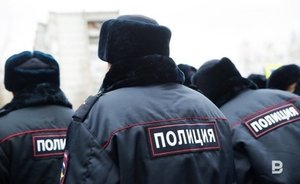 В Набережных Челнах хулиганы избили 56-летнего врача за замечание в трамвае