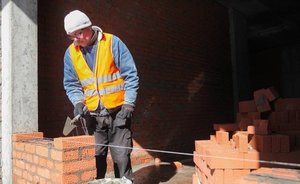 «Известия»: к восстановлению новых регионов России могут привлечь строителей-добровольцев