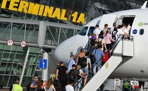 Организованные туристы из России массово остаются на отдыхе в Израиле