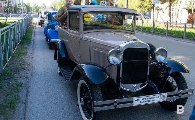 Итоги дня: «Парад у дома ветерана», просьба Чехии выслать «хотя бы по одному дипломату» России