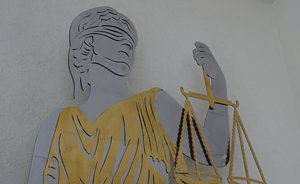 СК обвиняет подростков в групповом изнасиловании в Татарстане