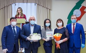 «Нижнекамскнефтехим» поздравил трудовые династии с Днем семьи