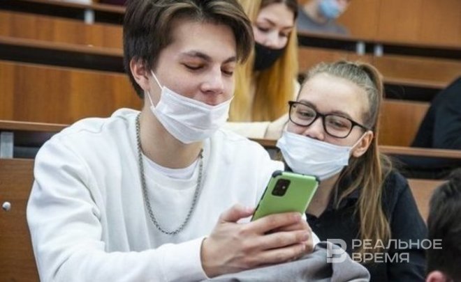 Мошенники начали слать россиянам поддельные удостоверения сотрудников банка