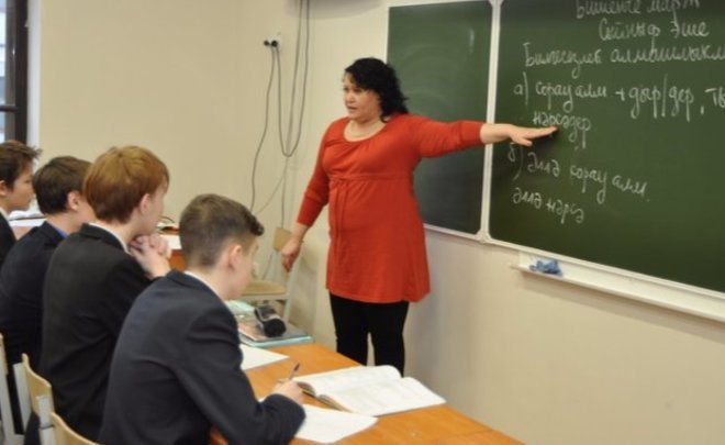 Соцсети: в Казани учителю татарского языка в школе №170 предложили стать дворником