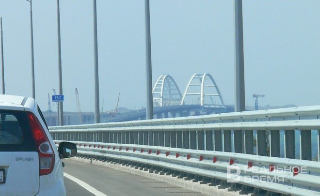 Перекрытый днем выезд по Крымскому мосту со стороны Керчи открылся
