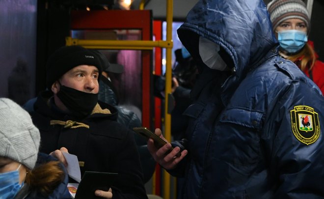 За неделю из-за отсутствия QR-кодов не смогли поехать на транспорте 682 казанца