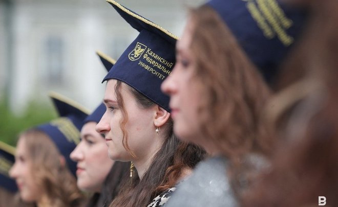 Депутаты предлагают вдвое снизить стоимость получения высшего образования для детей из многодетных семей