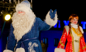 Киев отменил Деда Мороза и Снегурочку