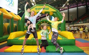 Сотрудники СИБУРа соревнуются в семейной спартакиаде «Папа, Мама, Я — спортивная семья»